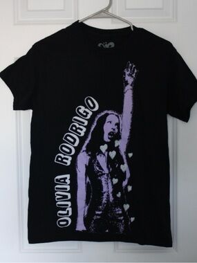OLIVIA RODRIGO Guts World Tour Merch T-shirt